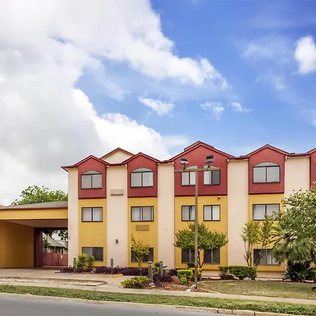Best Western Alamo Suites